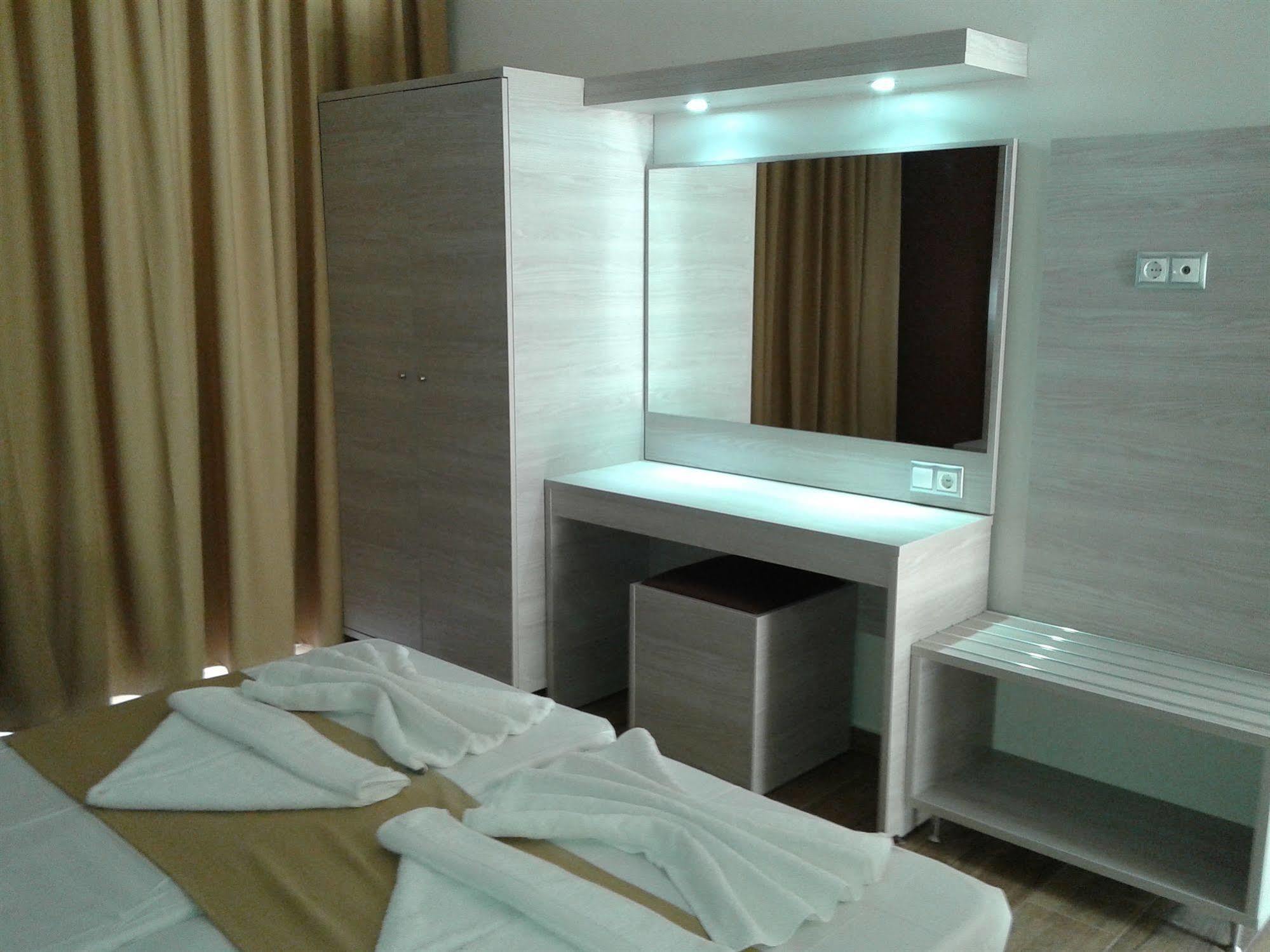 Karavos Hotel Apartments Archangelos  Luaran gambar
